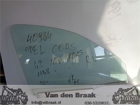 Opel Corsa 5 deurs 1993-2000 Portierraam rechts voor