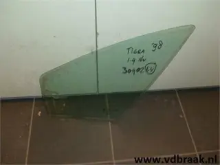 Opel Tigra 1995-2000 Driehoeksruit links voor