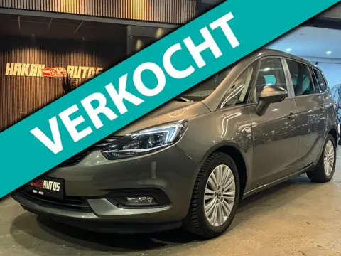 Opel Zafira Tourer 140pk | Carplay | Camera | Trekhaak | Stoel/stuur verw.