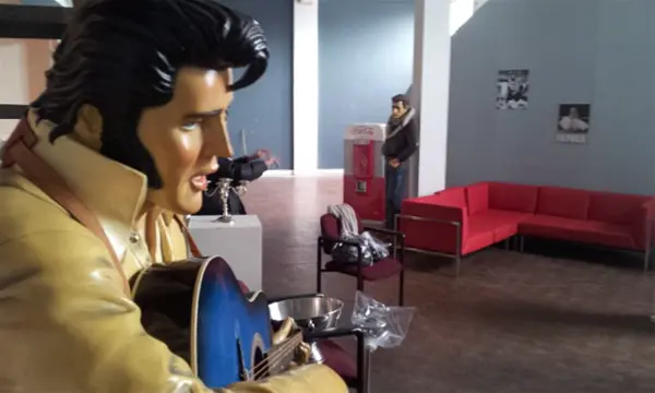 Feest decoratie verhuur thema decor rekwisieten