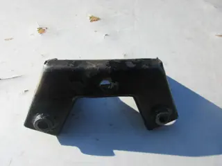 Lower gearbox support for Lamborghini Espada