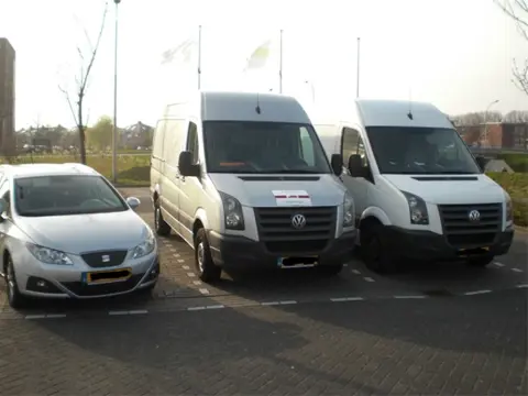 Meubels gekocht en geen vervoer bel dan 0614690432