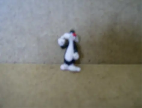 Klein sylvester poppetje