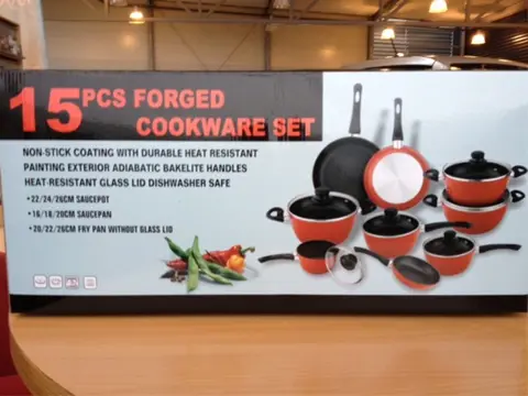 NIEUW in doos Schitterende 15-delige pannenset