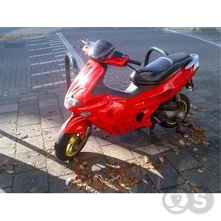 Tekoop Gilera Runner bouwjarar 2005