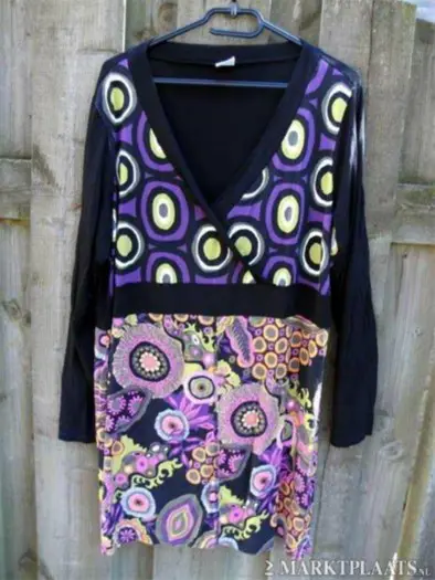 Vrolijk gekleurd tuniekje mt xxl