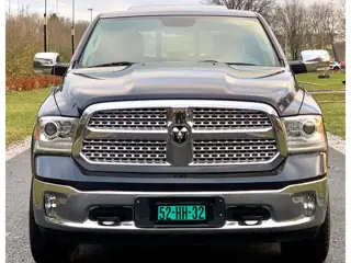 Dodge Ram 1500 5.7 V8 LARAMIE EDITION MARGE AUTO LPG