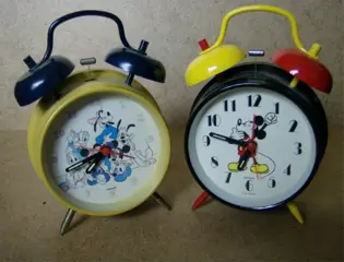 2 disney wekkers