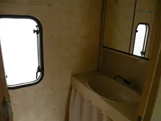 Prachtige Kip caravan de luxe