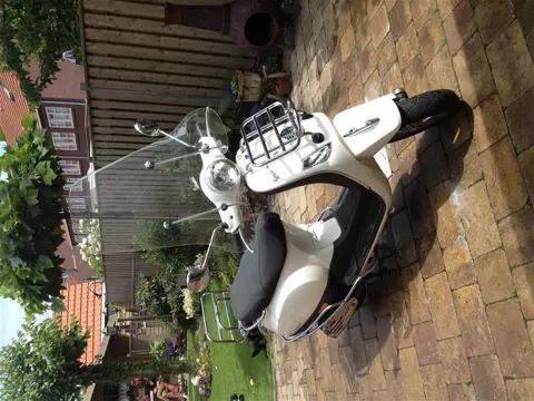 Vespa LX50 4 takt 2010