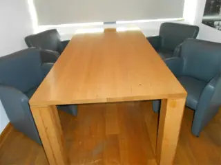 Tafel massief licht eiken