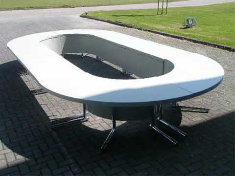 1x Conferentietafel Kusch+Co