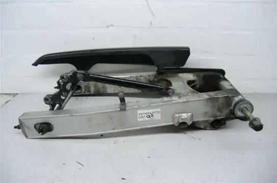 ACHTER BRUG Yamaha FZ 750 1985 - 1991