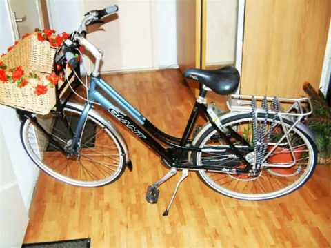 Te Koop GIANT Melbourne damesfiets met een goed slot,een, ha
