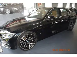 BMW 3-serie 330e Centennial High Executive