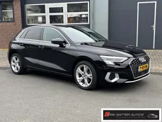 Audi A3 Sportback 30 TFSI Advanced edition Virtueel cockpit| Sportstoelen| Carplay| Apps| Navigatie|