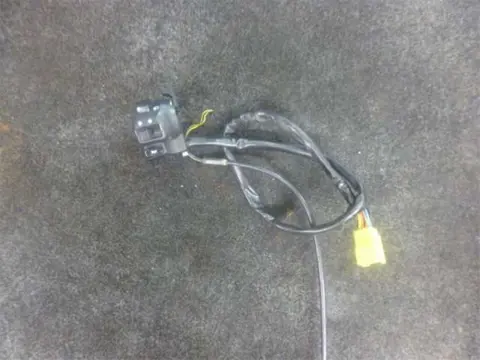 STUURSCHAKELAAR LINKS Suzuki GSX R 600 2001 - 2003