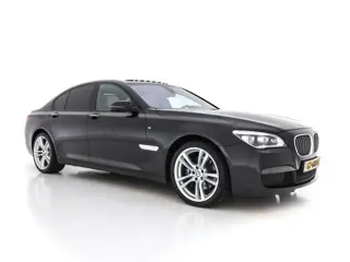 BMW 7 Serie 740d xDrive M-Sport Aut. *PANO | LEATHER | FULL-LED | SURROUND-VIEW | NAVI-FULLMAP | SOF