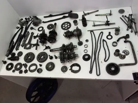 Engine parts Honda VT 700 750 1986 - 1987