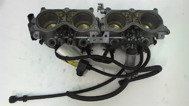 Throttle body Honda CBR 600 RR 2003 - 2004