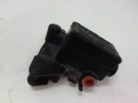 Front brake master cylinder  Kawasaki ZZR 1100 1993 - 2001