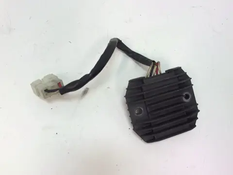 Regulator rectifier  Yamaha FAZER 600 2001 - 2003