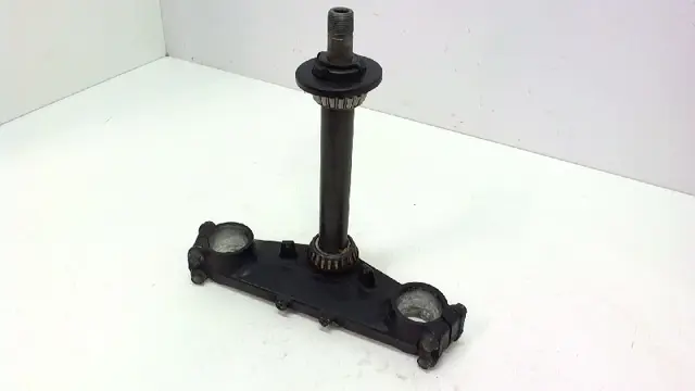 Steering stem Kawasaki ZZR 1100 1990 - 1992