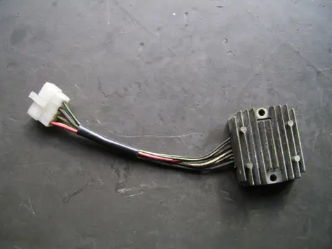Regulator rectifier  Yamaha XJ 900 S Diversion 1994 - 2005