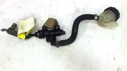 Rear brake master cylinder  Overig Onbekend Unknown 1984 - 1985