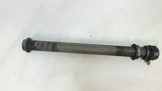 Rear axle Honda CBR 600 RR 2003 - 2004