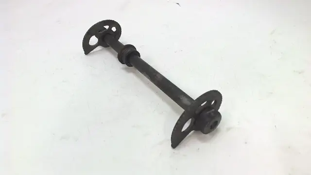 Rear axle Honda XL 600 1983 - 1986