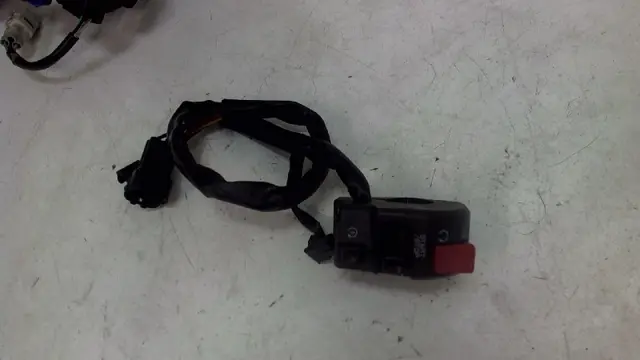 Handlebar switch assy right Kawasaki ZX 6 R 2003 - 2004