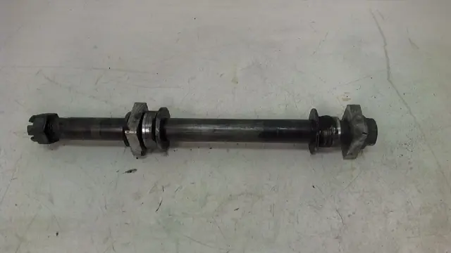 Rear axle Kawasaki ZX 9 R 1994 - 1997