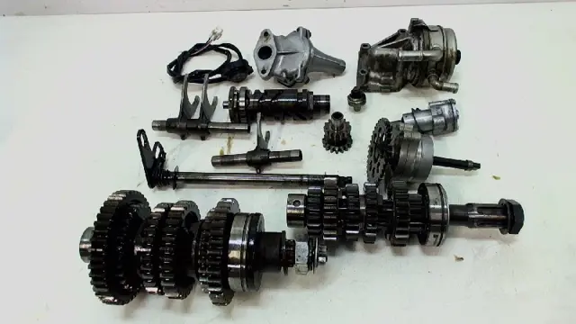 Engine parts Suzuki GSX R 750 1996 - 2000
