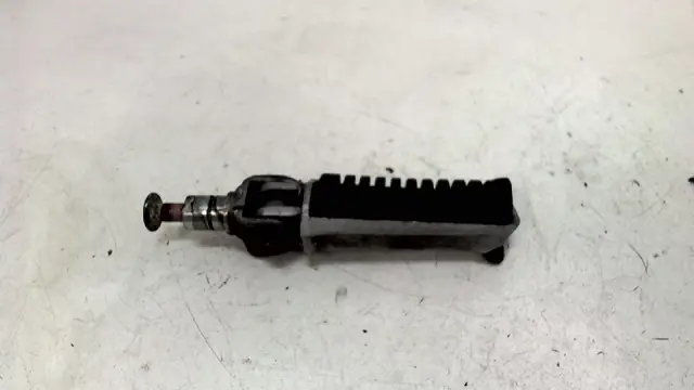 Footrest right Kawasaki ZX 9 R 1994 - 1997
