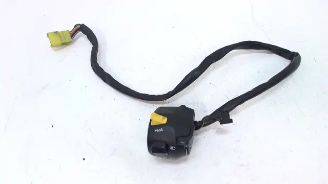 Handlebar switch assy left Suzuki GSX R 600 2001 - 2003