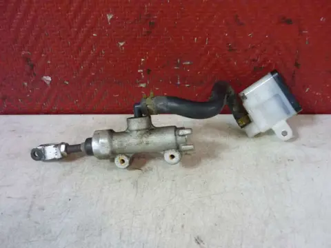 Rear brake master cylinder  Suzuki GSX R 750 2006 - 2007