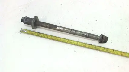 Axle front Suzuki GSX F 750 1988 - 1997