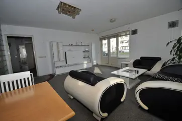 Apartment for Sale in Rotterdam – Spacious 2/3-Room Apartment at Kobelaan 6 with Prime Location