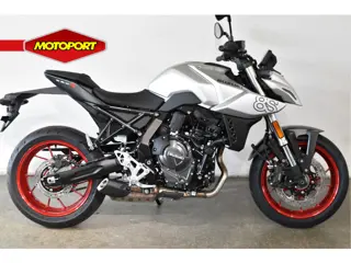 Suzuki GSX-8S (bj 2025)