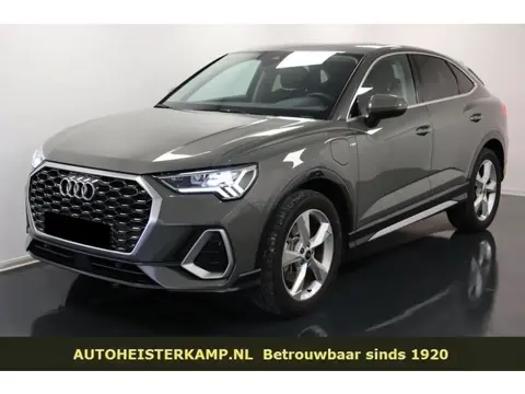 Audi Q3 Sportback 45 TFSI e 245 PK ACC Trekhaak Virtual Cockpit Sportstoelen Stoelverwarming 19 Inch