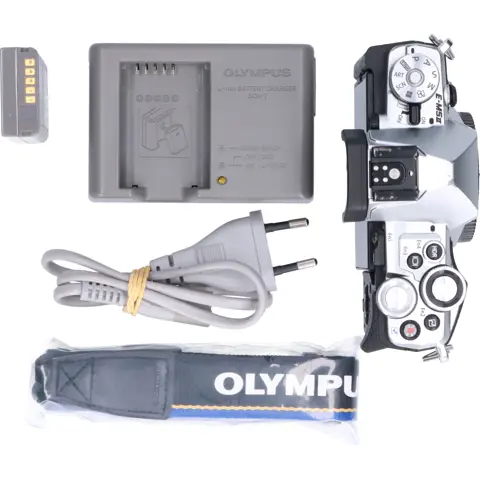 Tweedehands Olympus E-M5 Mark II Body Zilver CM2777