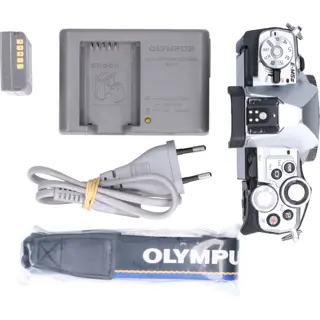 Tweedehands Olympus E-M5 Mark II Body Zilver CM2777