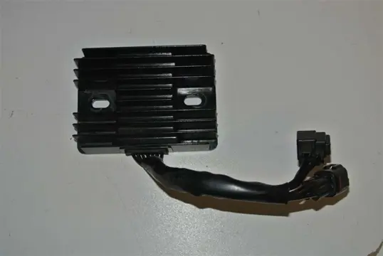 SPANNINGSREGELAAR Suzuki GSF 600 650 Bandit 2009 - 2012