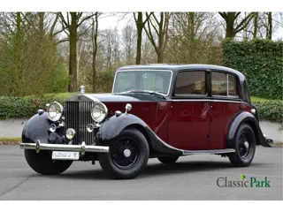 Rolls-Royce Phantom III Park Ward Saloon with Division