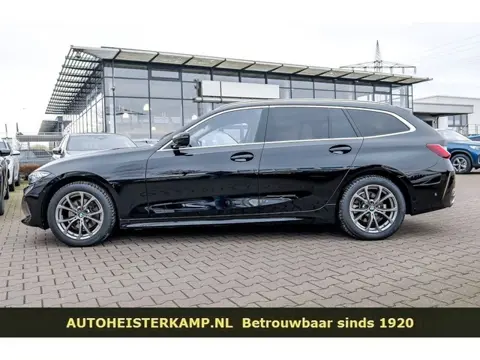 BMW 3 Serie Touring 320d 190 PK ACC Trekhaak Sportstoelen LED Camera