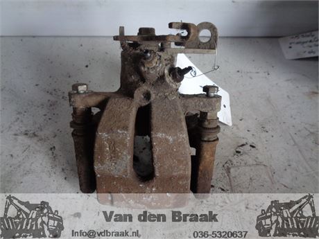 Renault Megane Break 2003-2009 Remklauw rechts achter