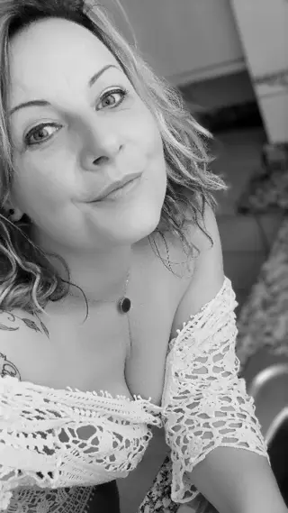 XXmia Kinky meid die voor alles in is! Heel weinig taboes...