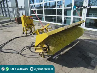 NIDO HF 25 S-20 Borstel 200CM + Hydro-Unit (bj 1982)