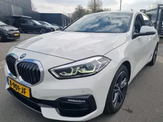 BMW 1-serie 116i Executive Edition Xenon Nieuwstaat